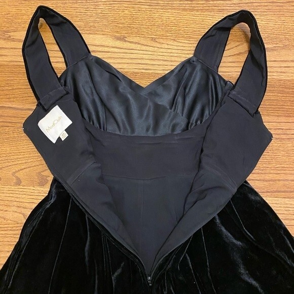 ModCloth Black Velvet Vintage Style Layered Top Party Dress - Picture 9 of 16